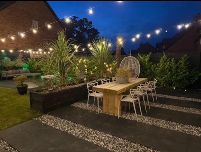 8 Bowyer Grange, Gobowen, SY11 3FQ For Sale 8 Bowyer Grange, Gobowen, SY11 3FQ For Sale